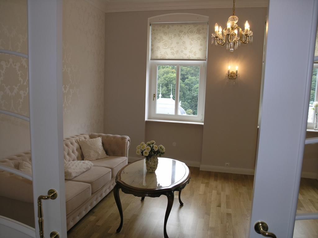 Apartman Lux Skroupova Apartment Karlovy Vary Exterior photo